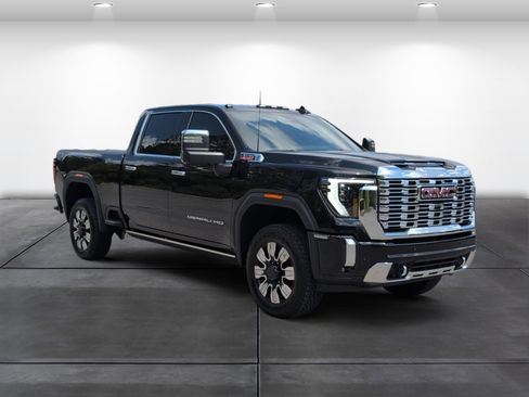 Used 2026 GMC Sierra 2500 Denali w/ Denali Reserve Package AWD/4WD image 2