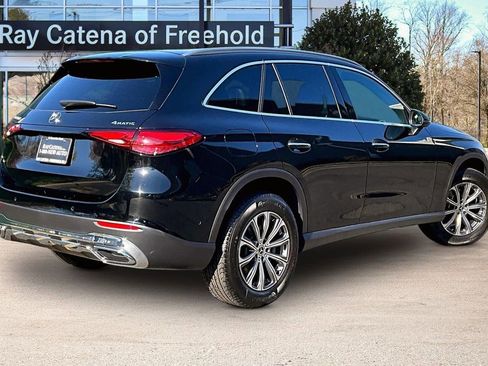 Used 2026 Mercedes-Benz GLC 300 4MATIC image 2