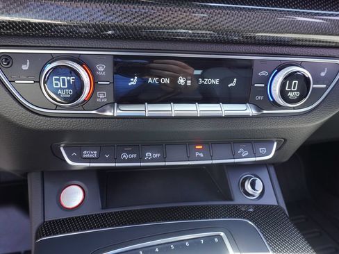 Used 2018 Audi SQ5 Prestige w/ Prestige Package AWD/4WD image 20