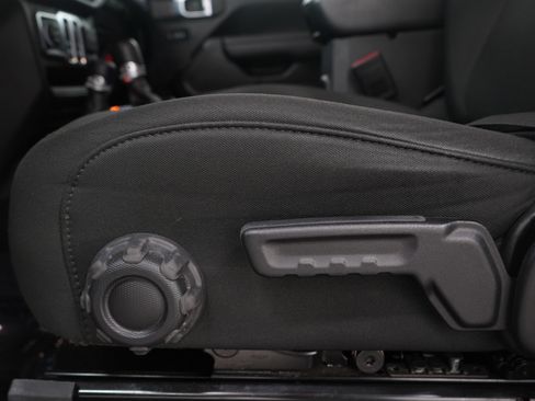 Used 2023 Jeep Wrangler Sport S AWD/4WD image 16