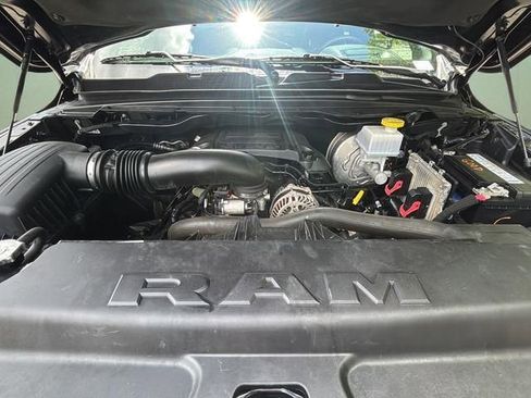 Used 2022 RAM 1500 Limited AWD/4WD image 11