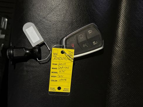 Used 2019 Cadillac XT5 Premium Luxury w/ Driver Assist Package image 35