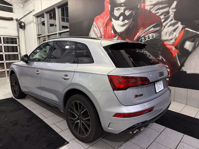 Used 2023 Audi SQ5 Premium Plus w/ Premium Plus Package AWD/4WD image 2