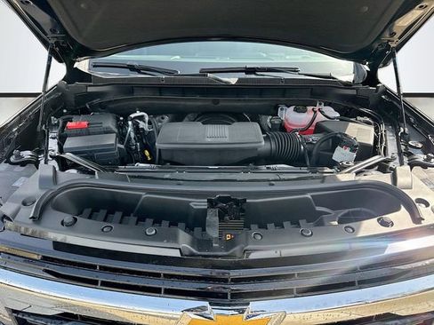 New 2026 Chevrolet Suburban LS image 32