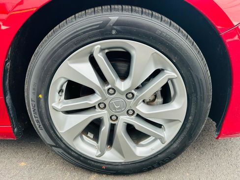 Used 2019 Honda Accord LX image 14