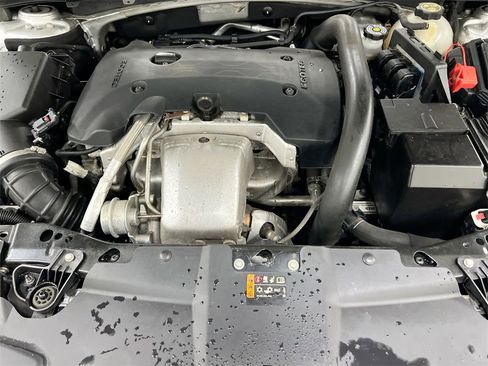 Used 2018 Buick Regal Essence w/ Driver Confidence Package #1 image 24