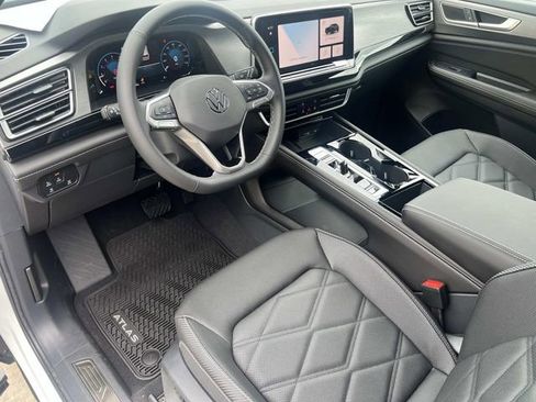 New 2026 Volkswagen Atlas Cross Sport SE FWD image 12