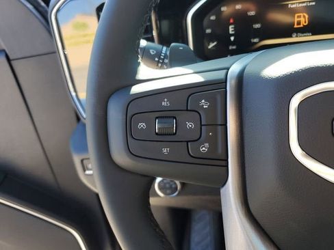 New 2026 GMC Sierra 1500 SLT image 31