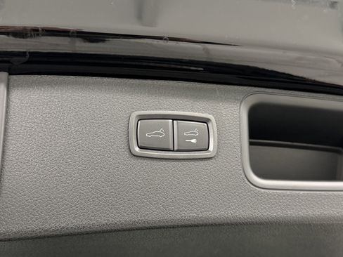 Certified 2026 Porsche Macan AWD/4WD image 59