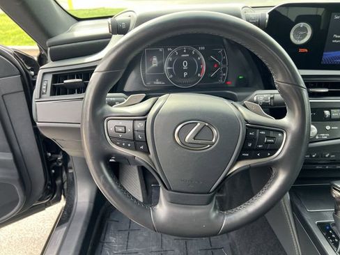 Used 2022 Lexus ES 350 w/ Premium Package image 12