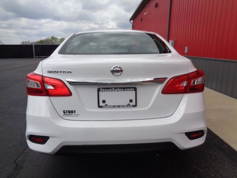 Used 2017 Nissan Sentra S image 6