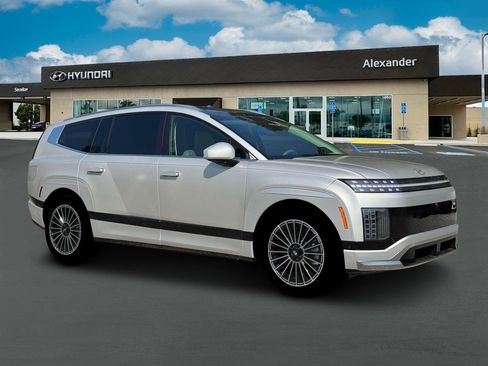 New 2026 Hyundai Ioniq 9 Calligraphy image 10