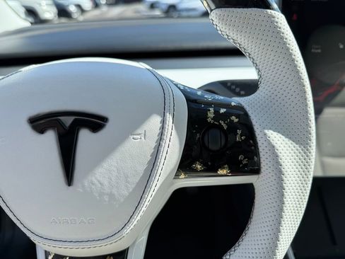 Used 2020 Tesla Model 3 Standard Range Plus image 23