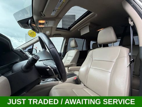 Used 2016 Honda Pilot Touring image 4