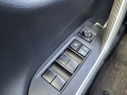 Used 2021 Toyota RAV4 Limited image 13