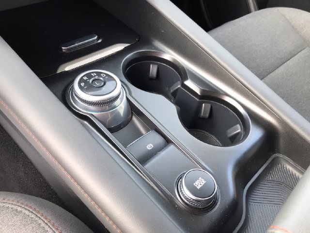 Used 2025 Ford Explorer Active AWD/4WD image 8