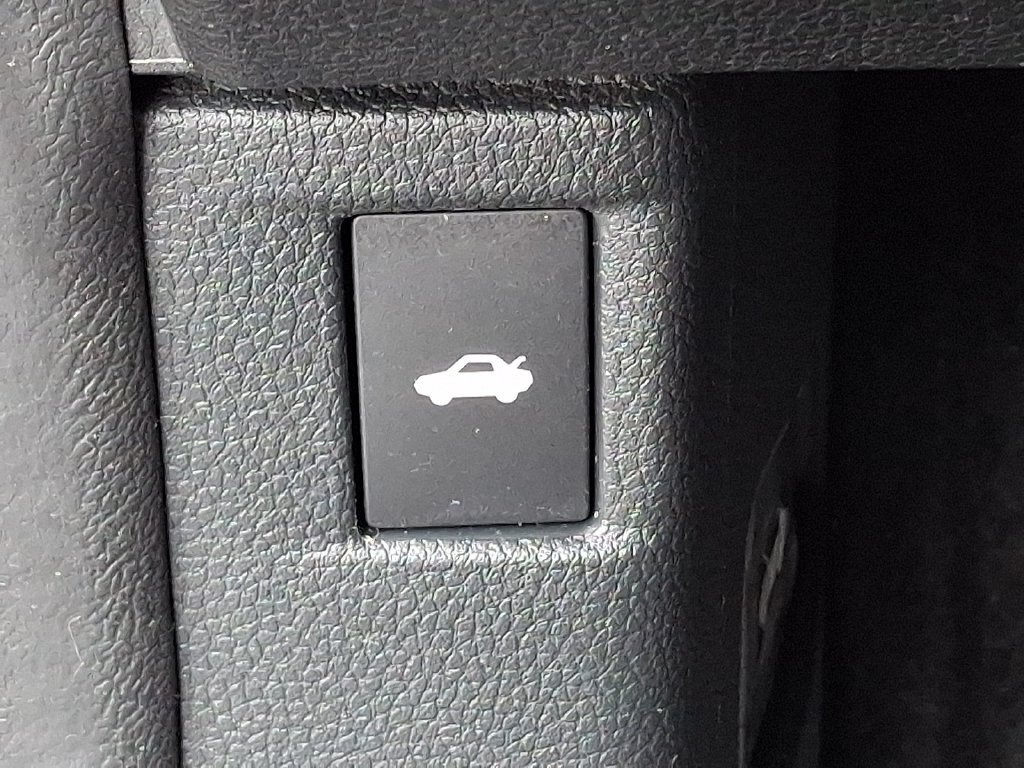 Used 2023 Honda Accord EX image 29