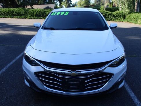 Used 2019 Chevrolet Malibu LT FWD image 11
