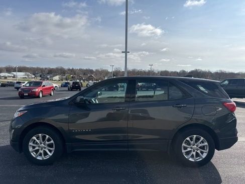 Used 2018 Chevrolet Equinox LS image 5