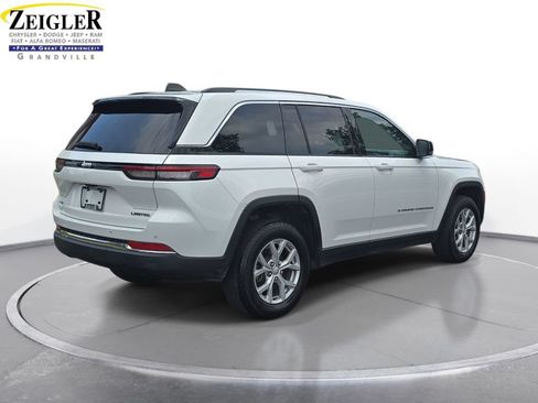 Certified 2023 Jeep Grand Cherokee Limited AWD/4WD image 5