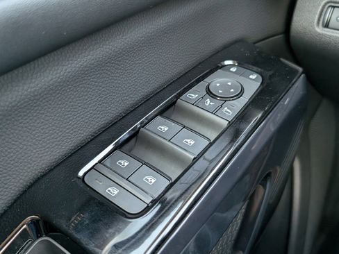 New 2026 Nissan Pathfinder Platinum FWD image 19
