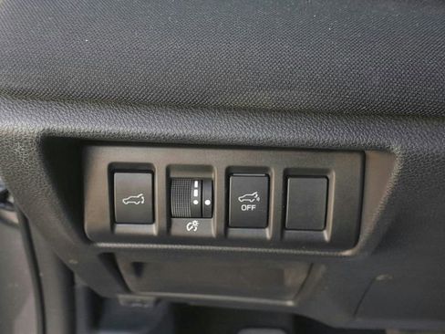 Used 2024 Subaru Outback Premium image 28