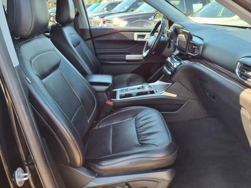Used 2023 Ford Explorer Limited w/ Equipment Group 301A image 13