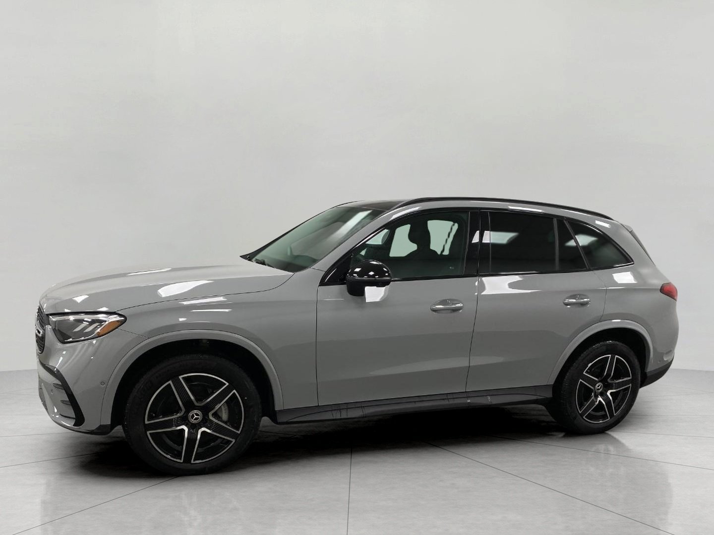 Used 2026 Mercedes-Benz GLC 300 4MATIC image 42