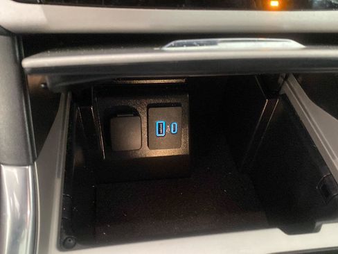 Used 2023 Ford Explorer XLT w/ Equipment Group 202A AWD/4WD image 21