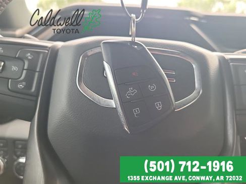 Used 2023 GMC Sierra 1500 AT4 w/ Technology Package AWD/4WD image 30
