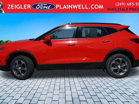 Used 2023 Chevrolet Blazer LT w/ Convenience Package AWD/4WD image 2