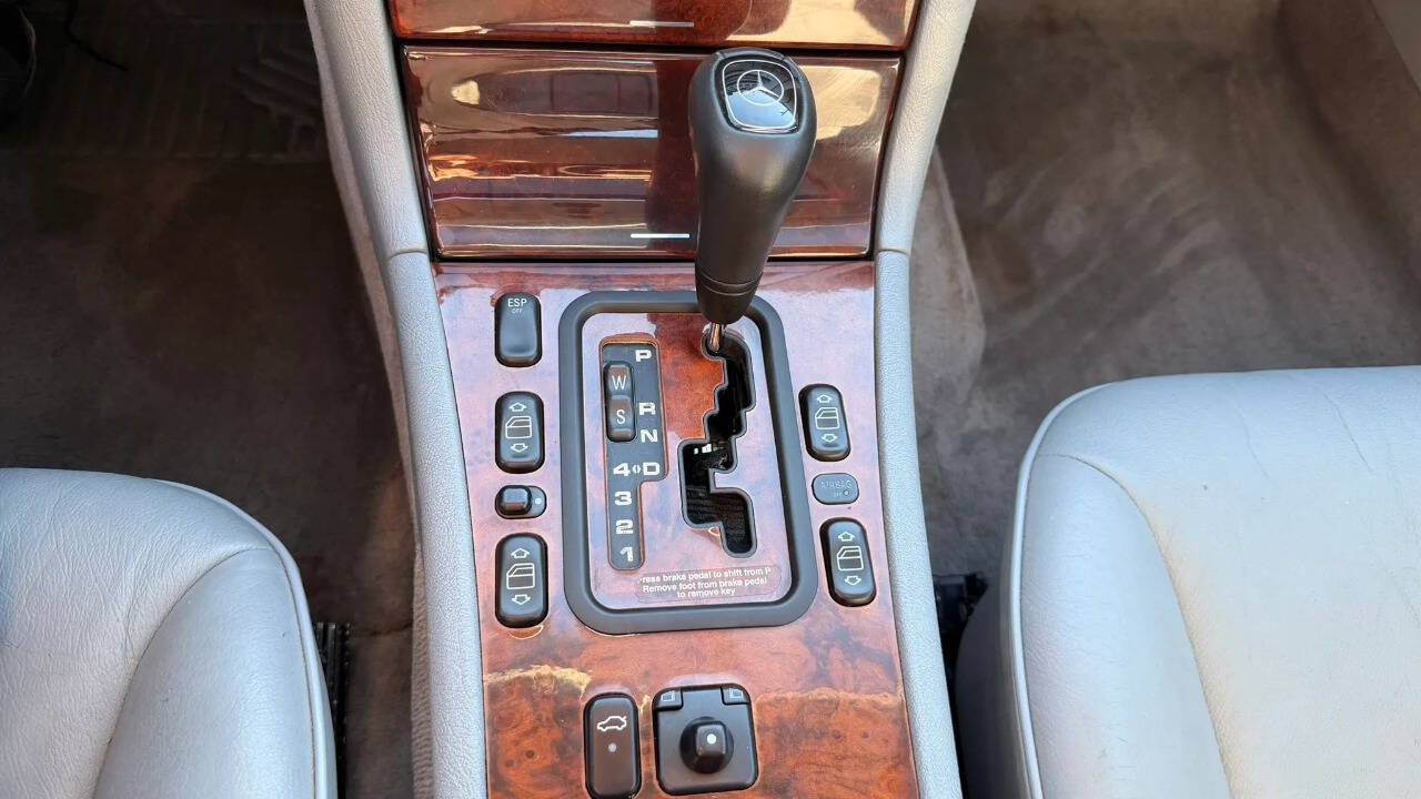 Used 1999 Mercedes-Benz E 320 4MATIC Sedan image 14
