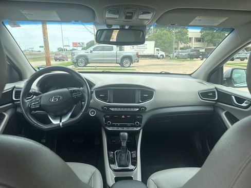Used 2019 Hyundai Ioniq Limited FWD image 13