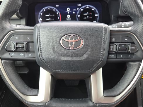 Certified 2026 Toyota 4Runner TRD Off-Road AWD/4WD image 30