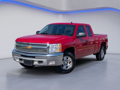 Used 2013 Chevrolet Silverado 1500 LT w/ All-Star Edition AWD/4WD image 2