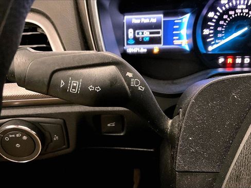 Used 2019 Ford Fusion SE image 30