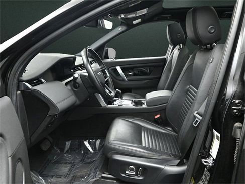 Used 2021 Land Rover Discovery Sport SE image 11