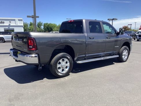 Used 2025 RAM 2500 Big Horn AWD/4WD image 31