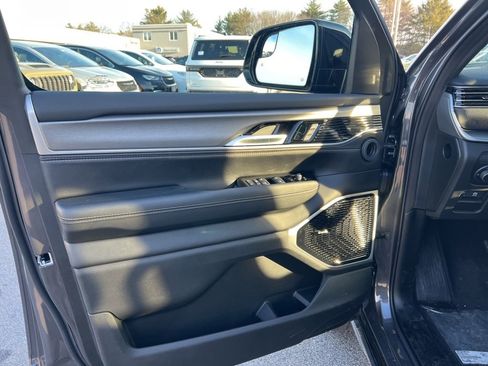 New 2026 Jeep Grand Wagoneer Limited image 19