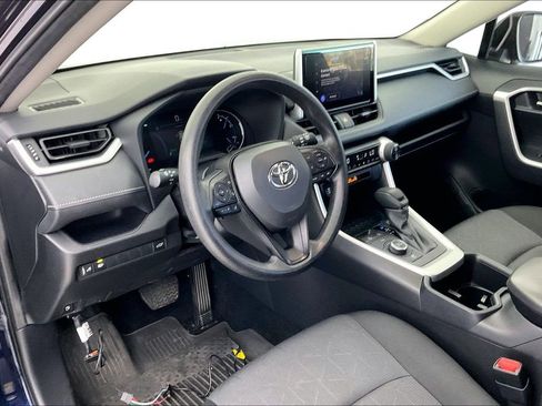 Used 2024 Toyota RAV4 XLE image 18