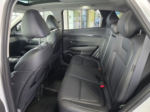 Used 2024 Hyundai Tucson Limited image 38