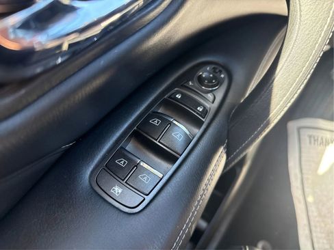 Used 2021 INFINITI QX80 Luxe w/ All-Season Package AWD/4WD image 38