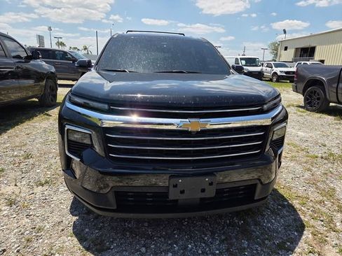 Used 2024 Chevrolet Traverse LT AWD/4WD image 2