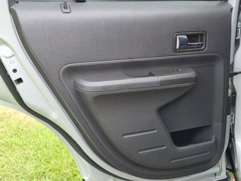 Used 2010 Ford Edge Limited FWD image 25
