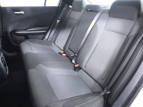 Used 2019 Dodge Charger SXT image 30