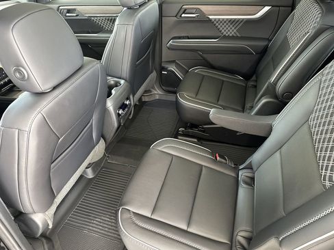 New 2026 GMC Acadia Denali w/ Super Cruise Package image 31