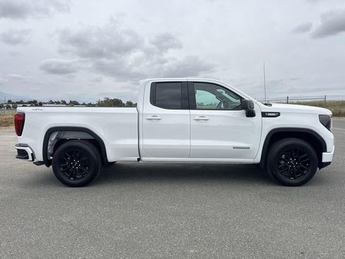 New 2026 GMC Sierra 1500 Elevation AWD/4WD image 3