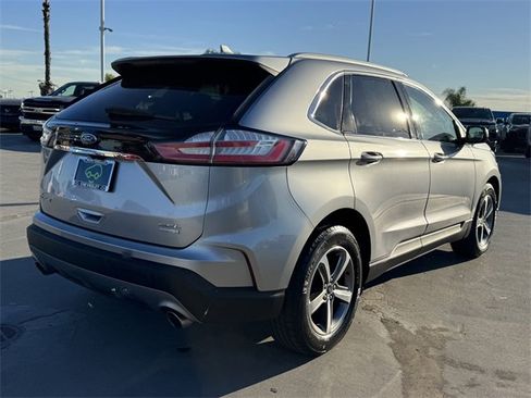 Used 2020 Ford Edge SEL w/ Convenience Package image 4