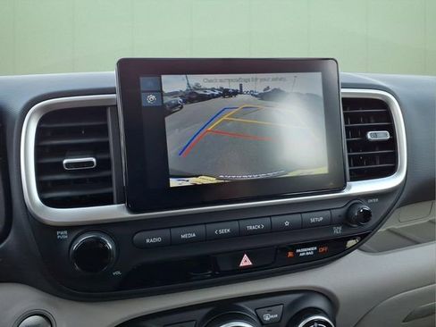 New 2026 Hyundai Venue SEL FWD image 25