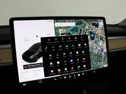 Used 2021 Tesla Model Y Long Range image 20